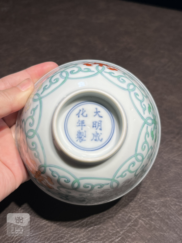 清雍正 仿成窑斗彩宝莲纹杯 - 图14